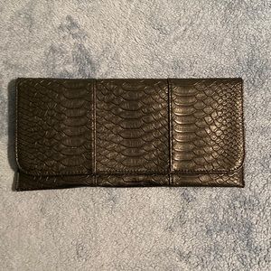 NWOT clutch/crossbody